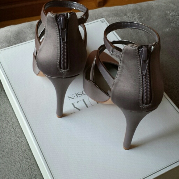 Zac Posen Gray Strappy Matte Satin Heels - Picture 7 of 10